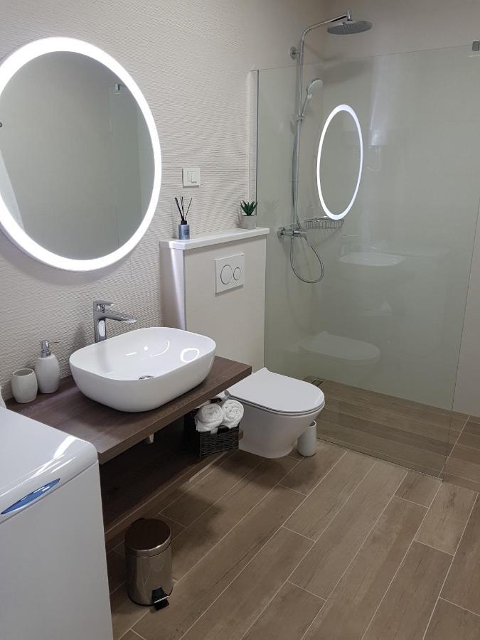 La Vista Apartments Mimice Εξωτερικό φωτογραφία