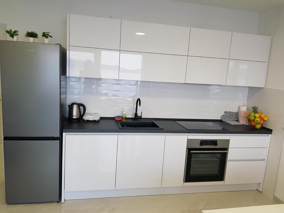 La Vista Apartments Mimice Εξωτερικό φωτογραφία