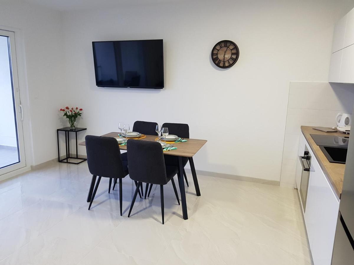 La Vista Apartments Mimice Εξωτερικό φωτογραφία