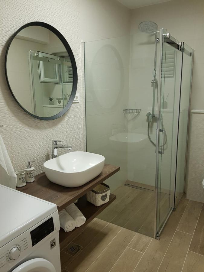 La Vista Apartments Mimice Εξωτερικό φωτογραφία
